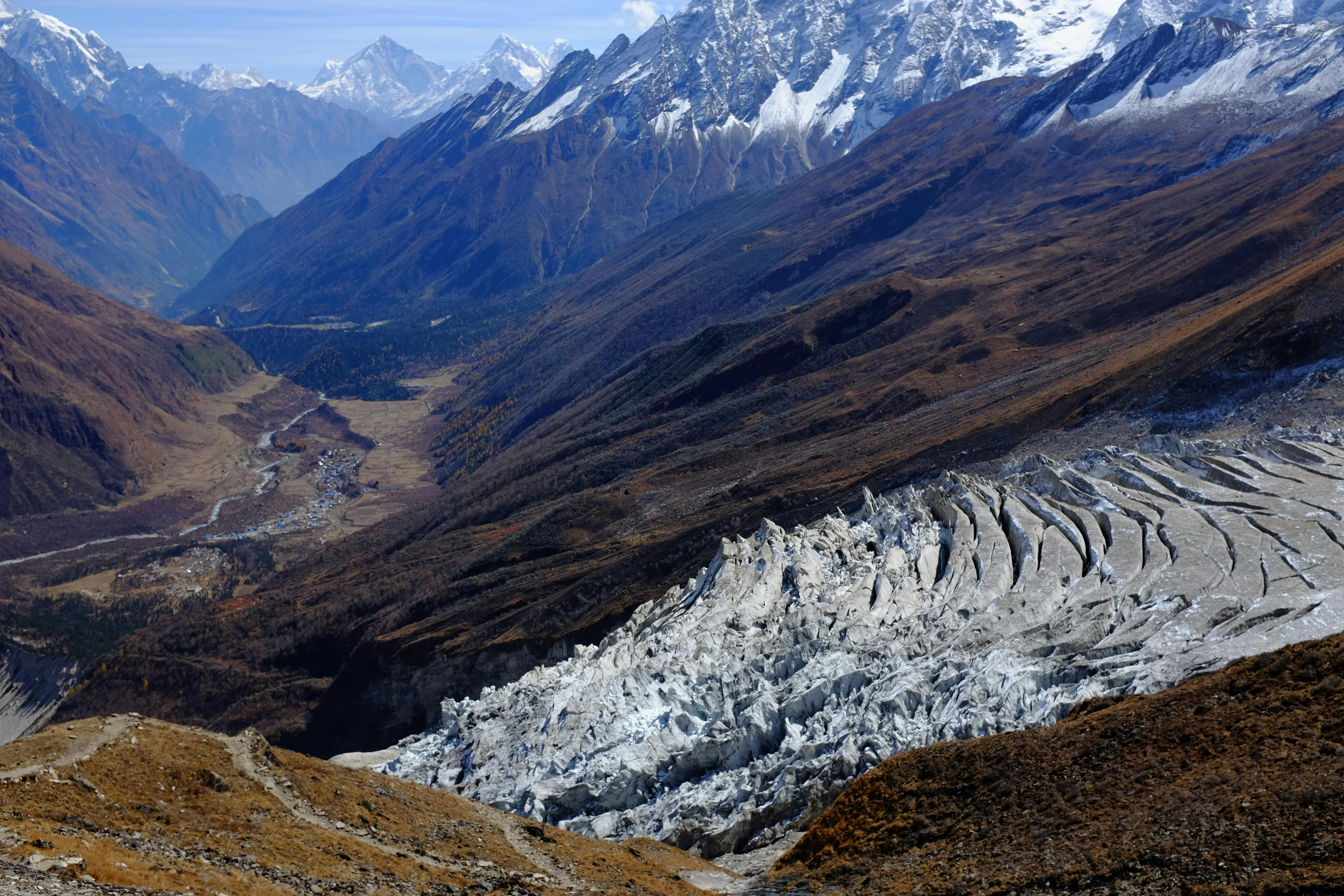 Manaslu Circuit Trek trek view 3