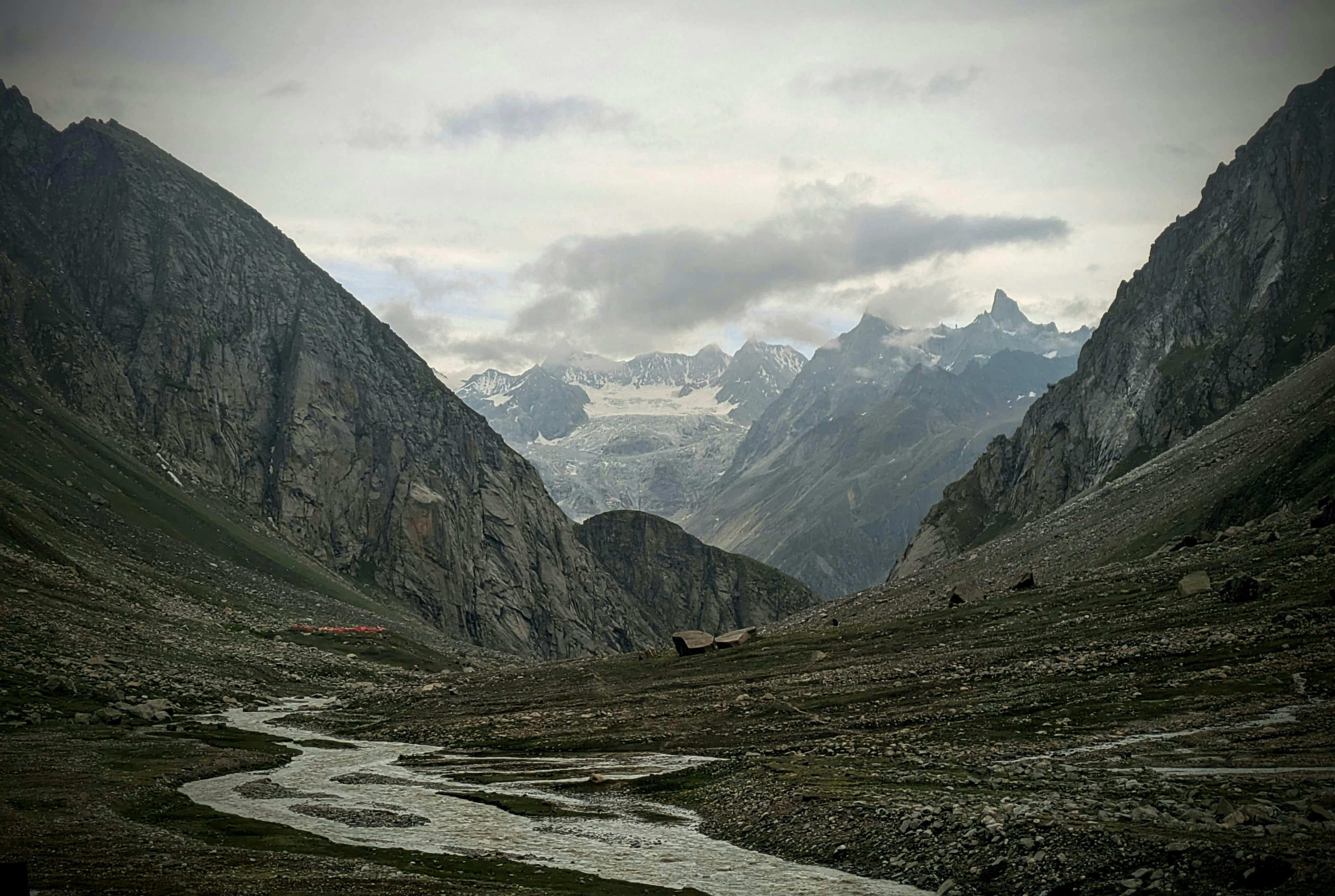 Pin Parvati Pass Trek trek view 3