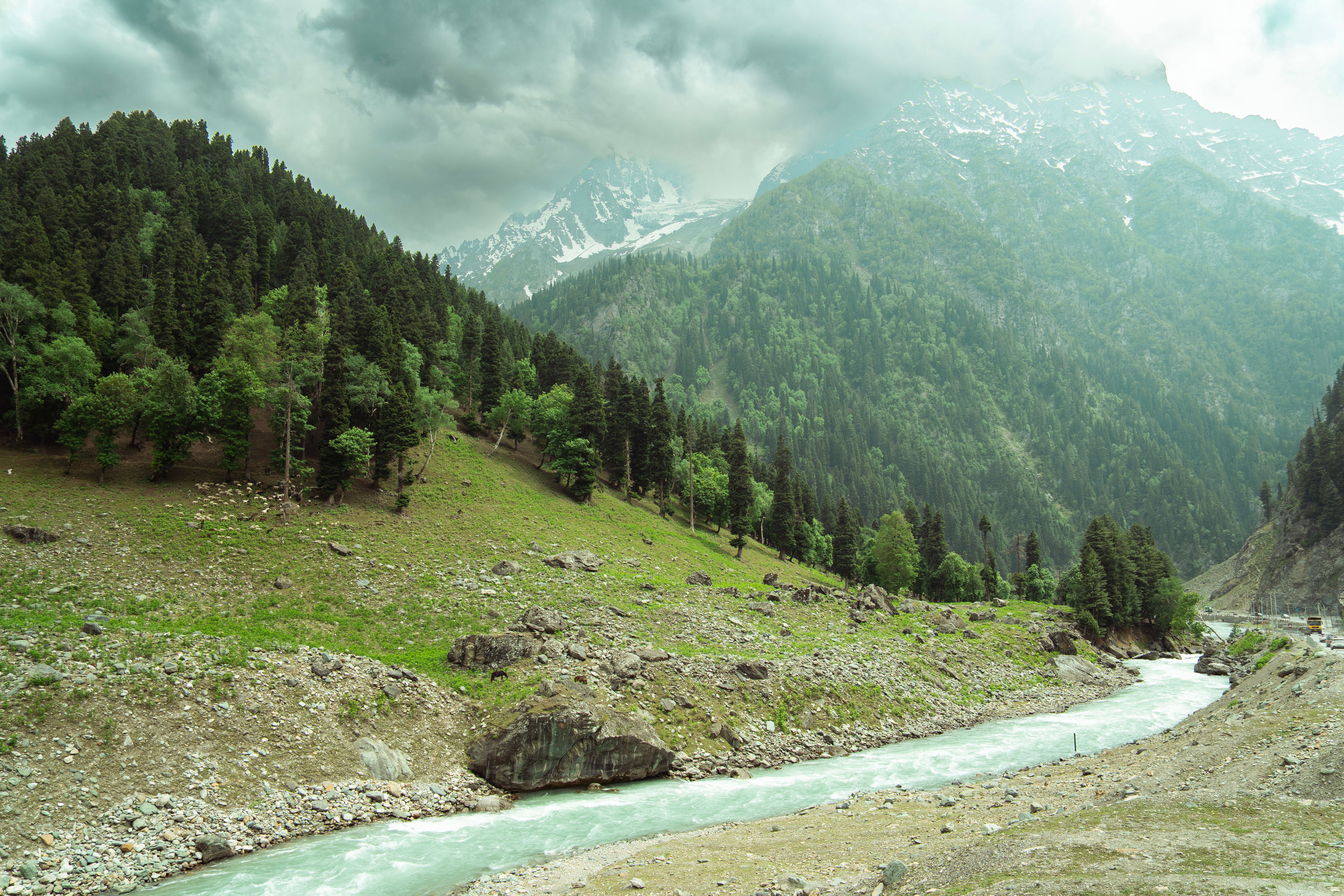 Tarsar Marsar Trek trek view 3