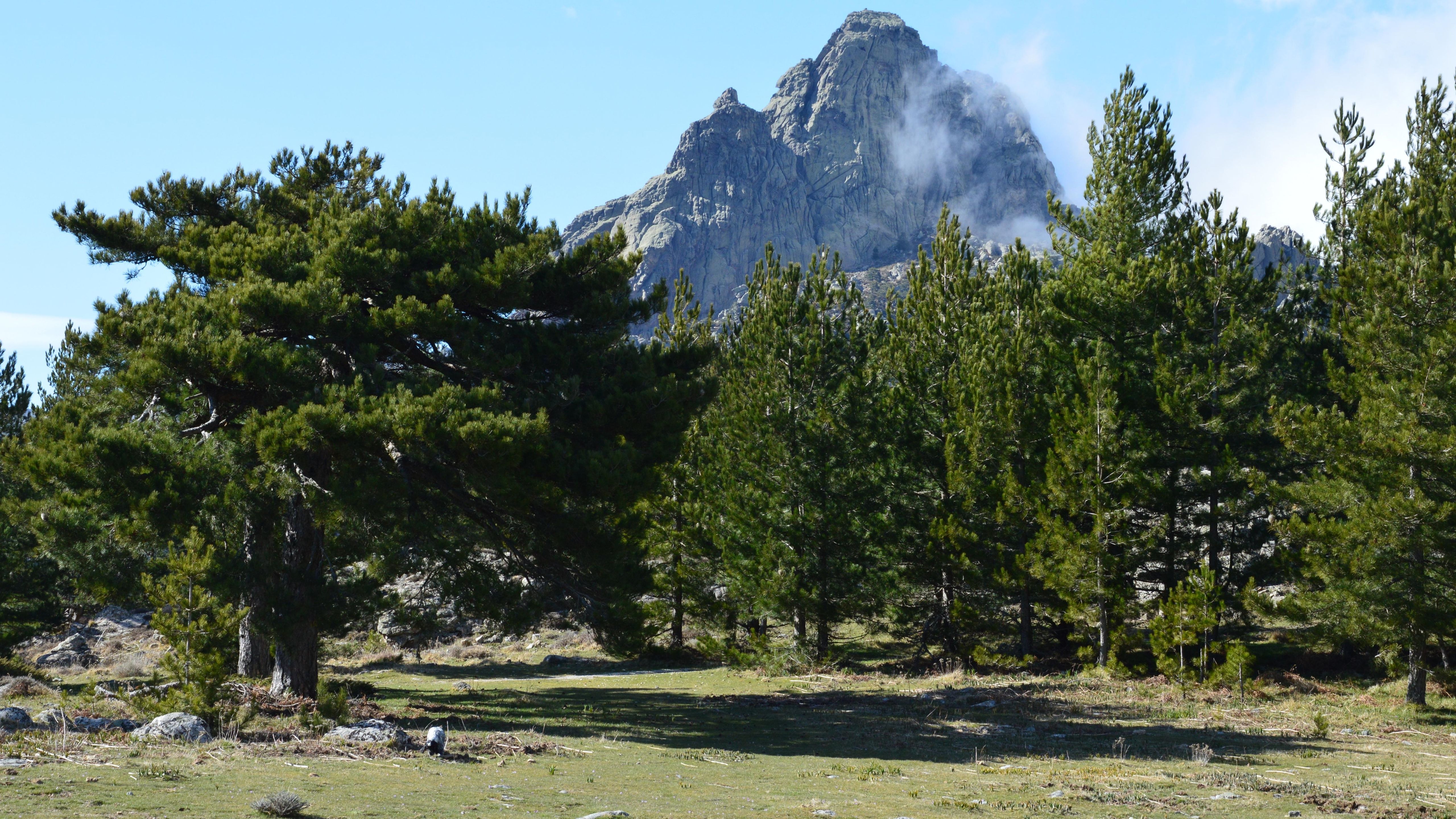 GR20 Corsica trek view 3